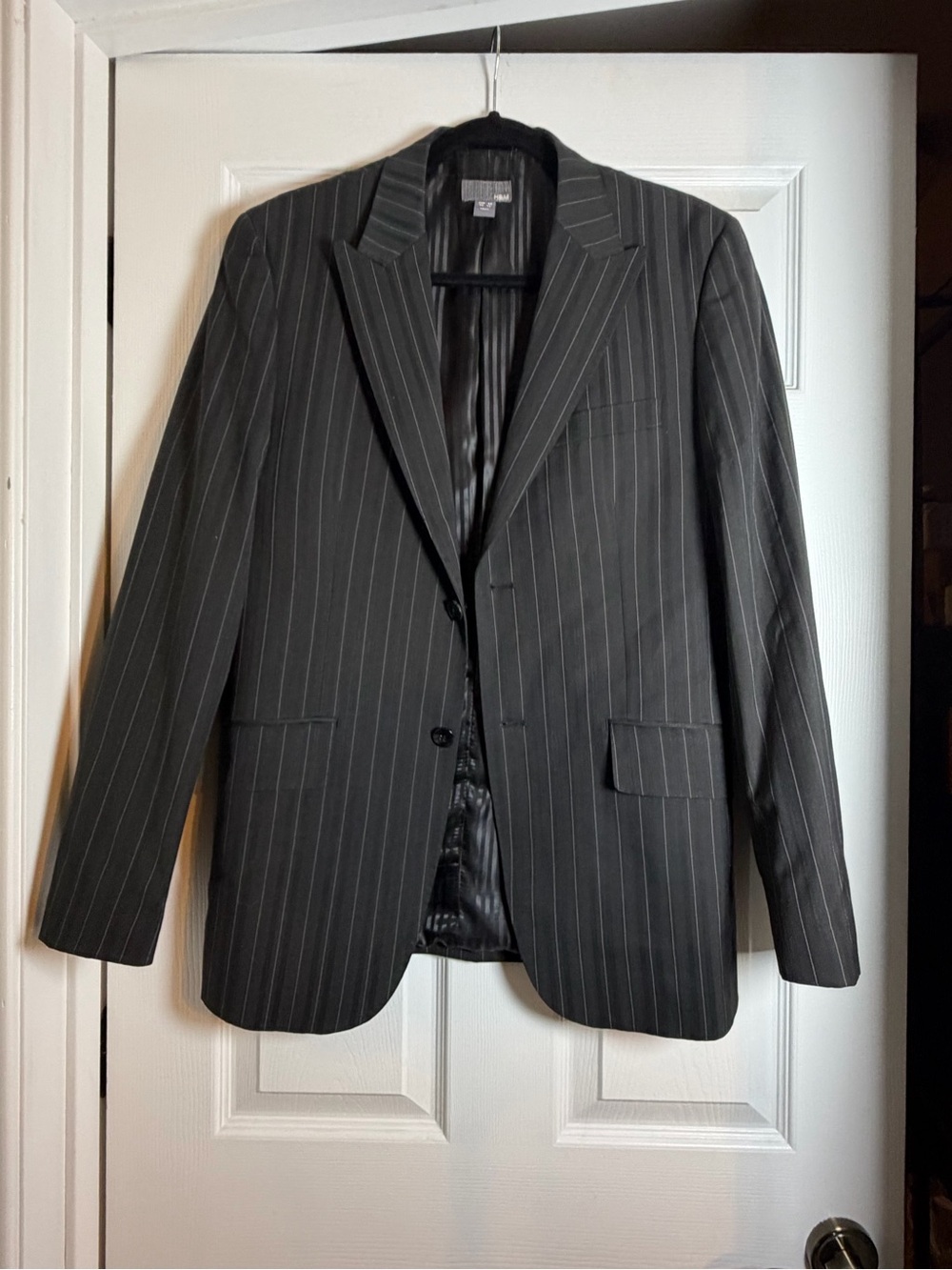 H&M Men’s Black Pinstripe Blazer Size 38R